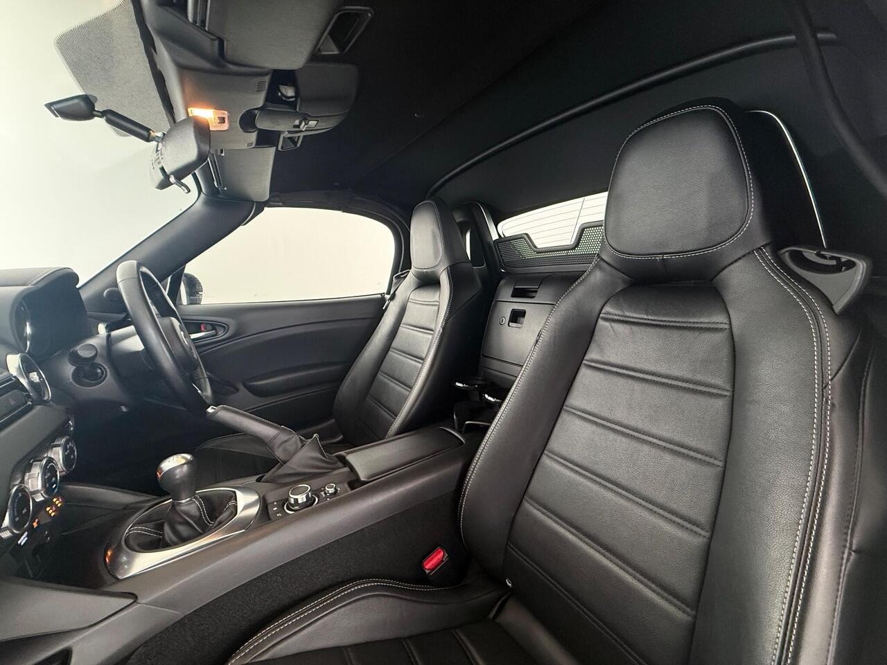 Fiat 124 Spider thumbnail Seat Front Passenger