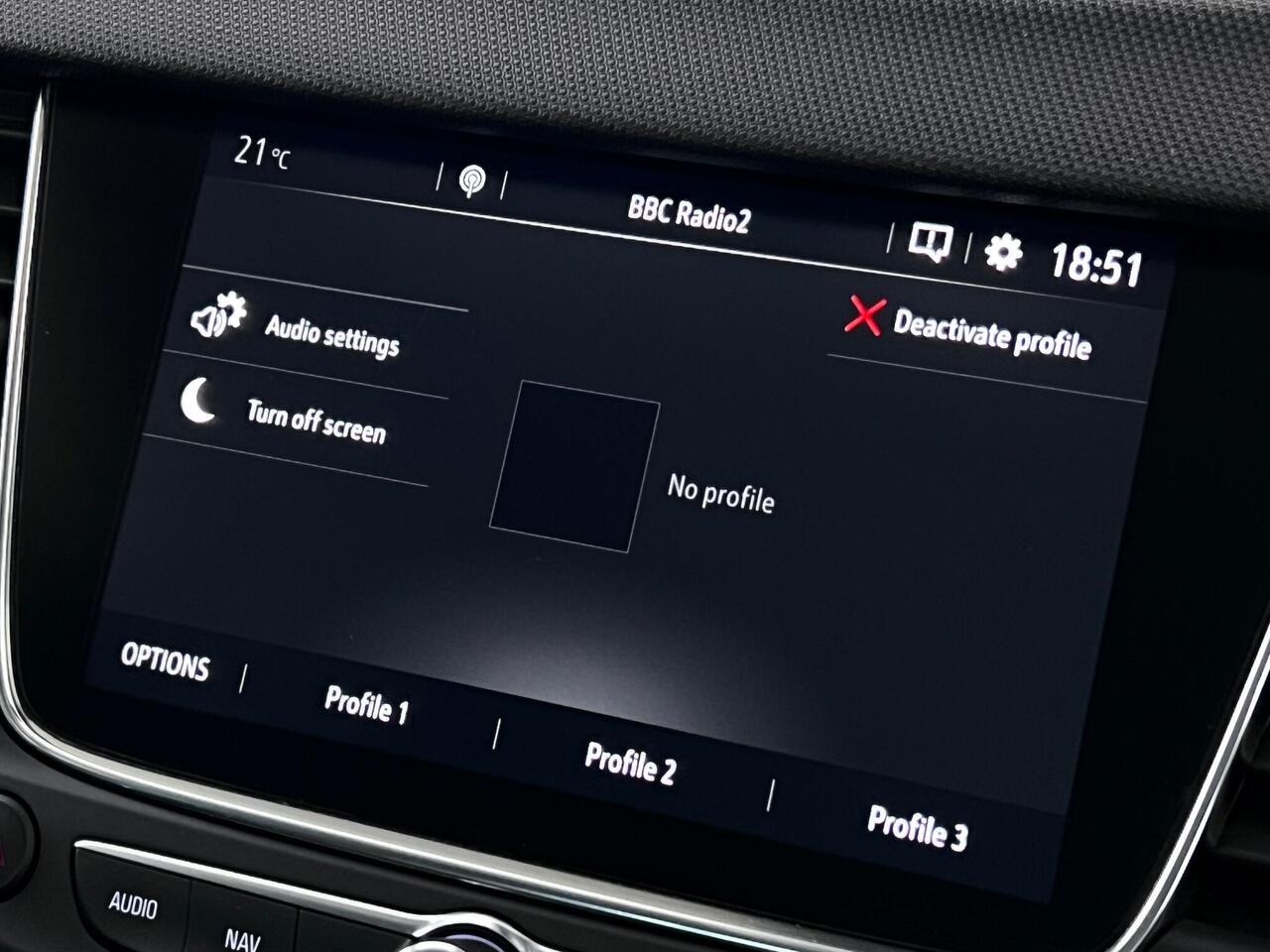 Vauxhall Crossland thumbnail Infotainment System
