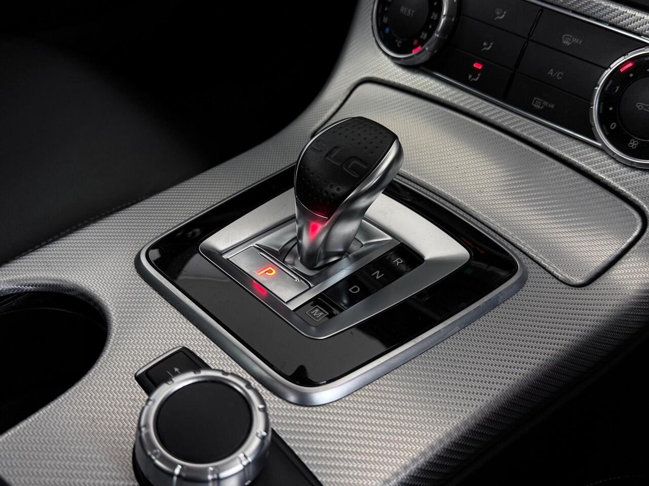 Mercedes-Benz SLC thumbnail Interior Front