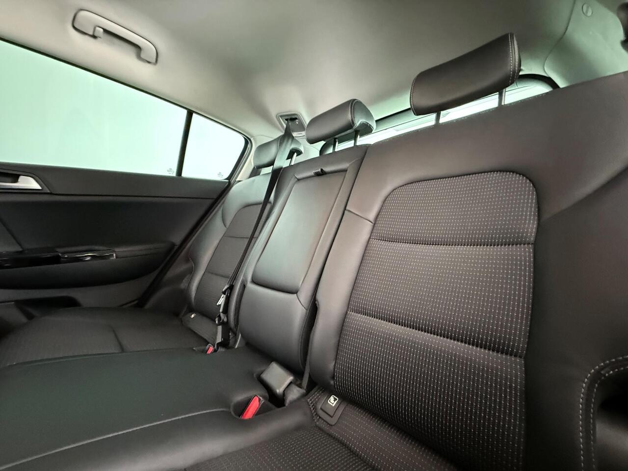 Kia Sportage thumbnail Seats Rear