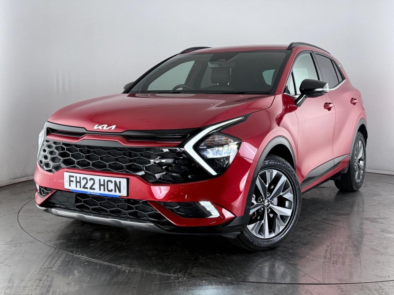 Kia Sportage thumbnail Front Left