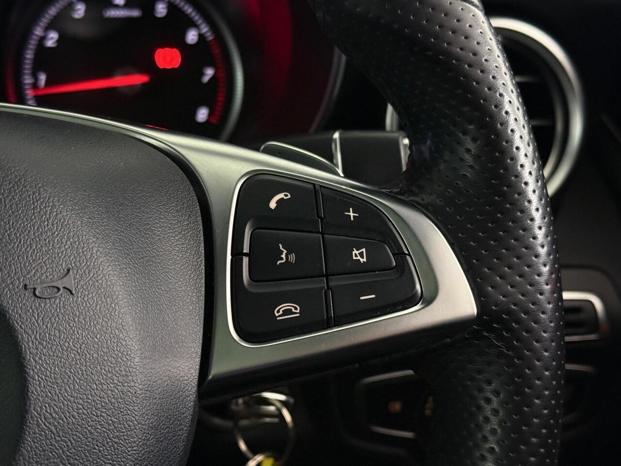 Mercedes-Benz GLC thumbnail Misc Controls