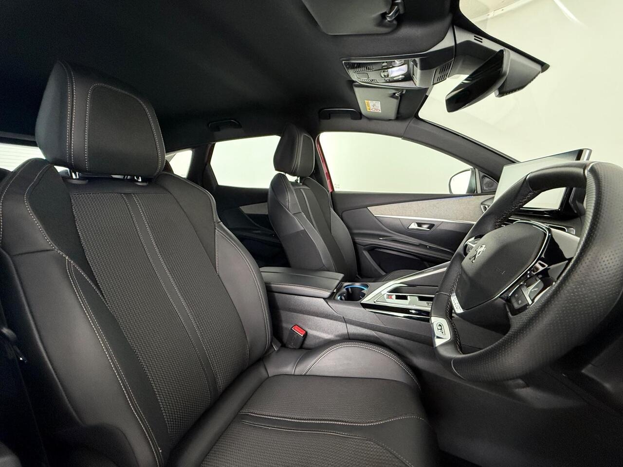 Peugeot 3008 thumbnail Seat Driver