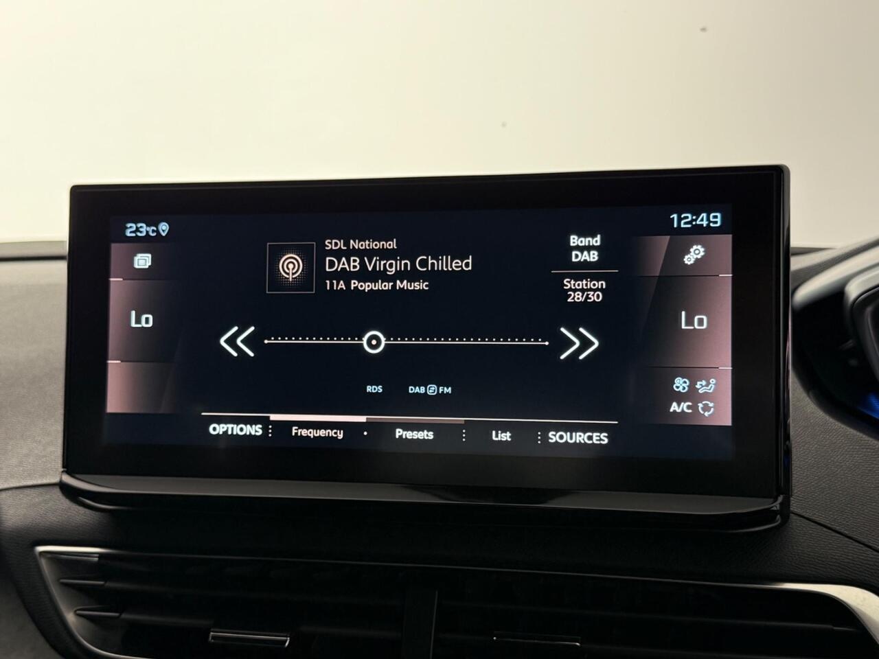 Peugeot 3008 thumbnail Infotainment System