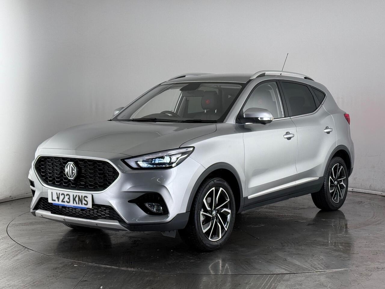 MG MG ZS thumbnail Front Left