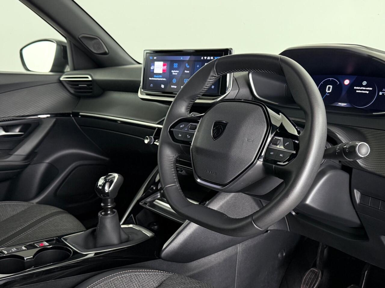 Peugeot 2008 thumbnail Seat Driver