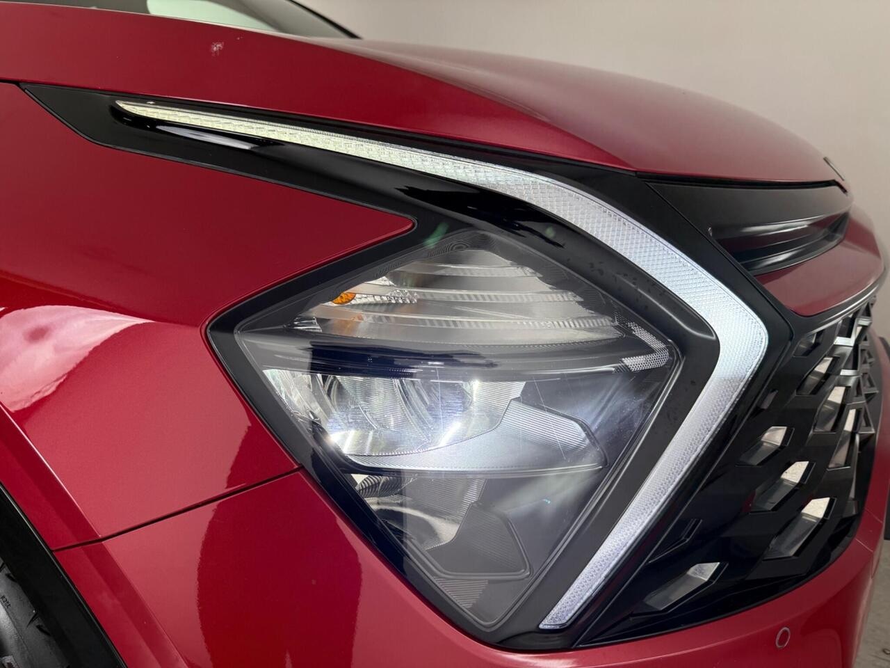 Kia Sportage thumbnail Lights Front