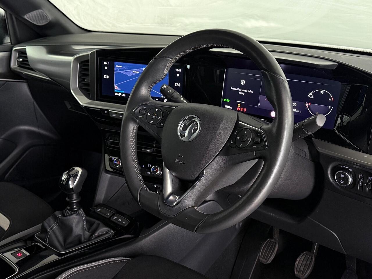 Vauxhall Mokka thumbnail Interior Front