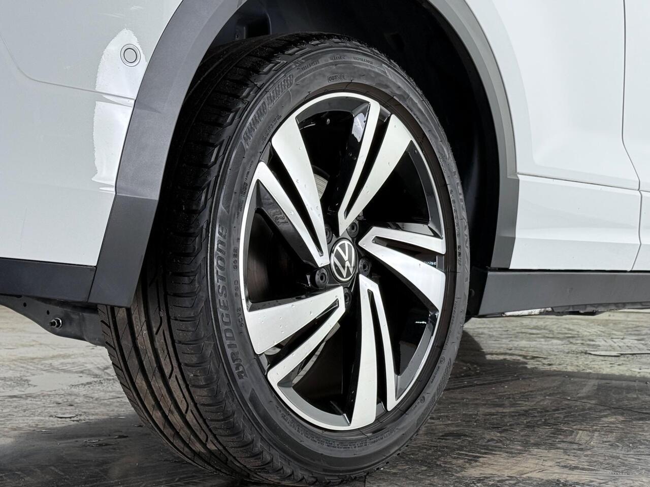 Volkswagen T-Roc thumbnail Wheel