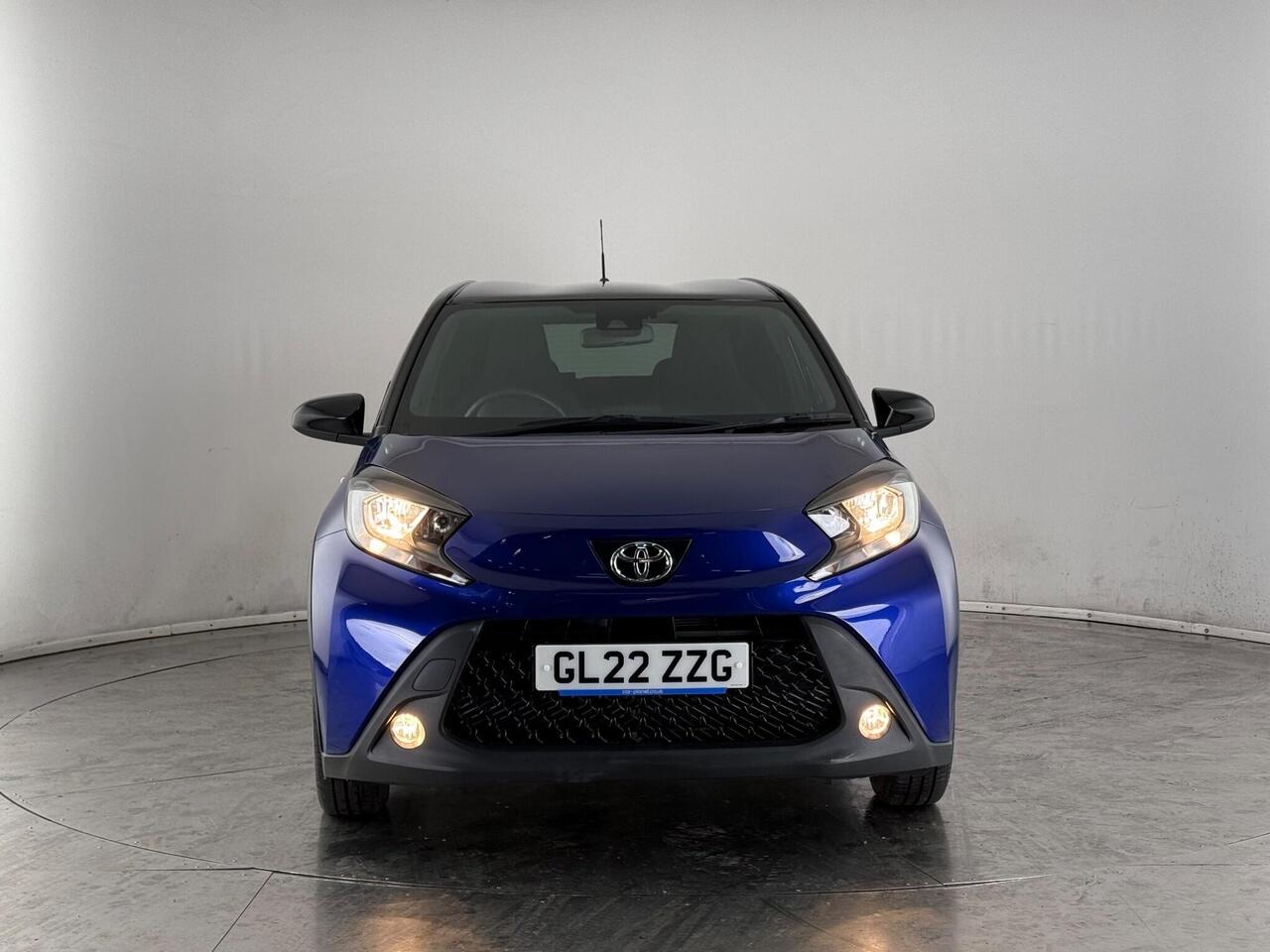 Toyota Aygo X thumbnail Front