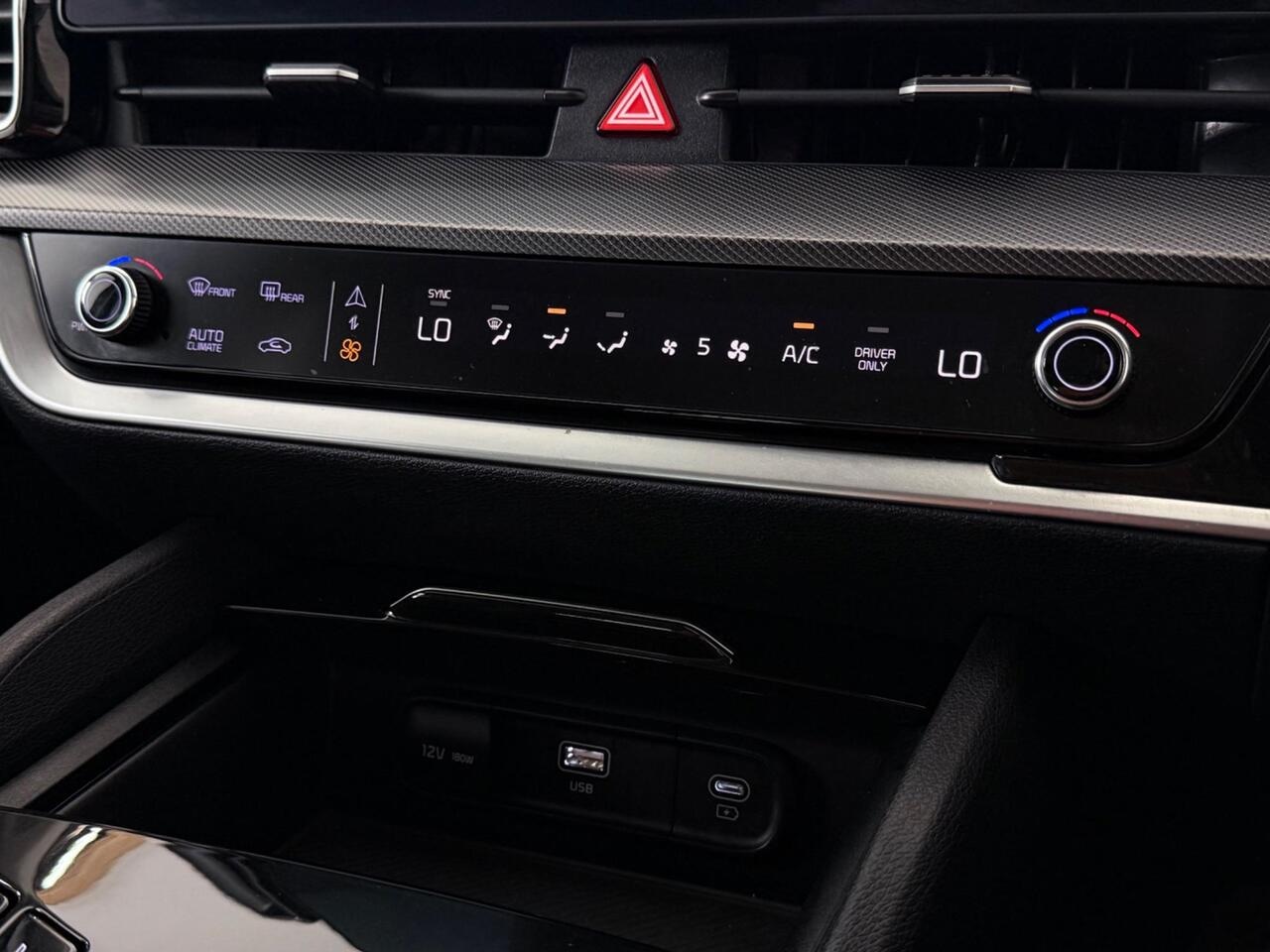 Kia Sportage thumbnail Misc Controls