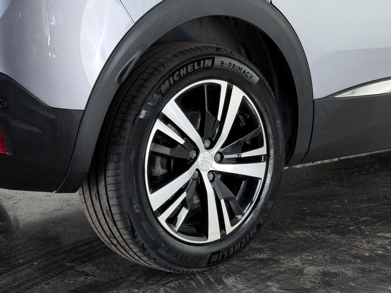 Peugeot 3008 thumbnail Wheel