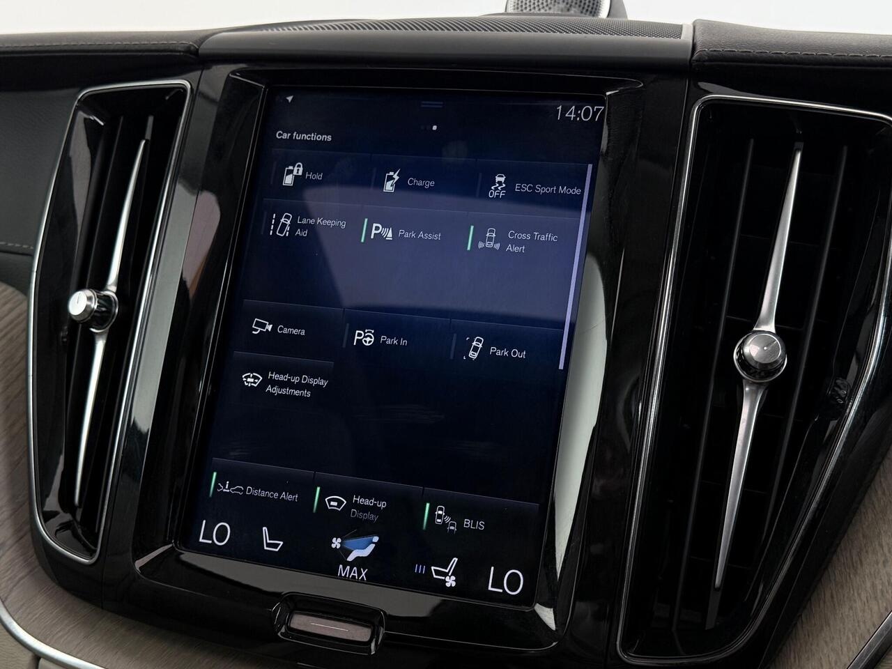 Volvo XC60 thumbnail Infotainment System