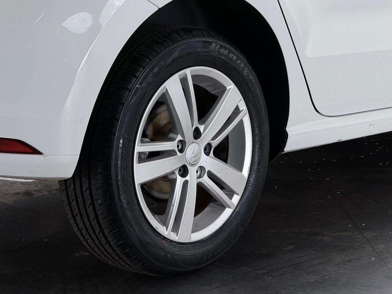 Volkswagen Polo thumbnail Wheel