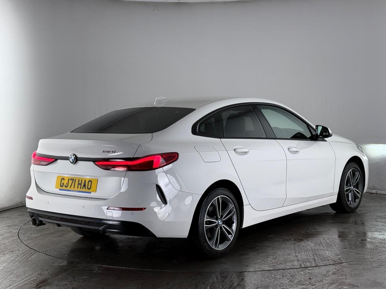 BMW 2 Series Gran Coupe thumbnail Rear Right