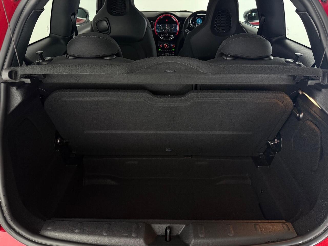 MINI Hatch thumbnail Boot