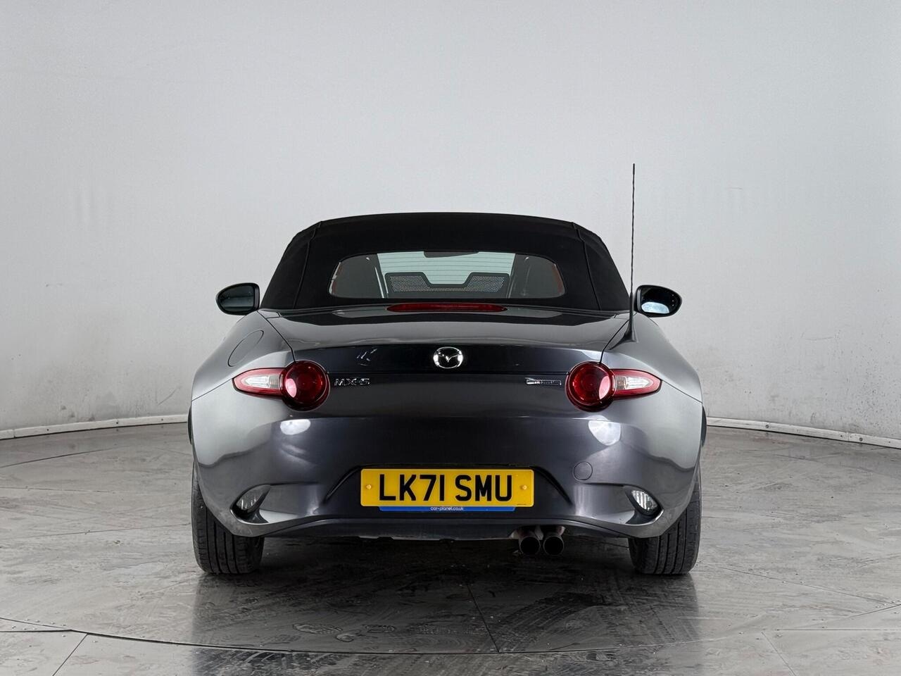 Mazda MX-5 thumbnail Rear