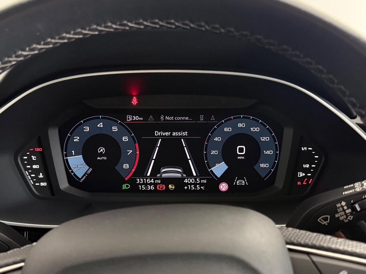 Audi Q3 thumbnail Driver Instruments
