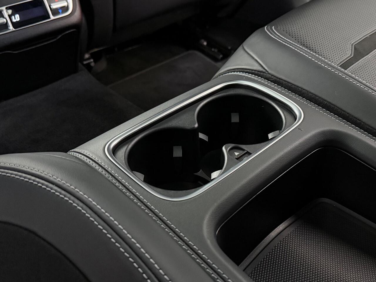 Mercedes-Benz AMG GT thumbnail Interior Front