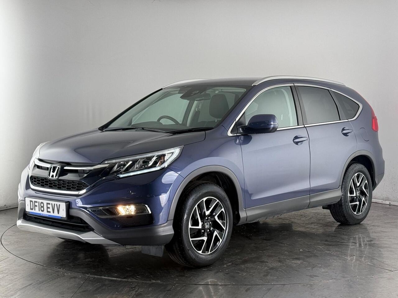 Honda CR-V thumbnail Front Left