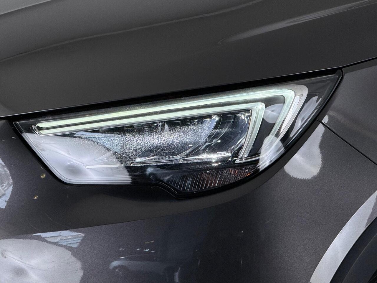 Vauxhall Crossland X thumbnail Lights Front