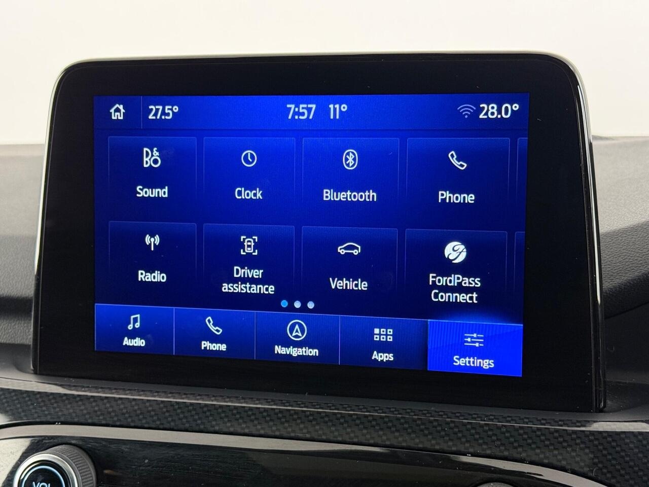 Ford Kuga thumbnail Infotainment System