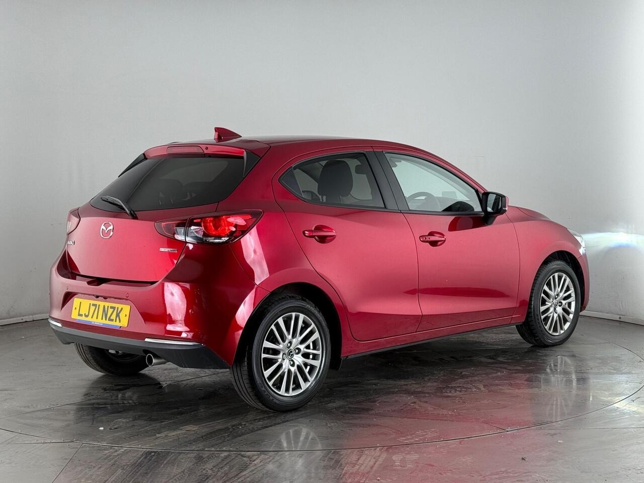 Mazda Mazda2 thumbnail Rear Right
