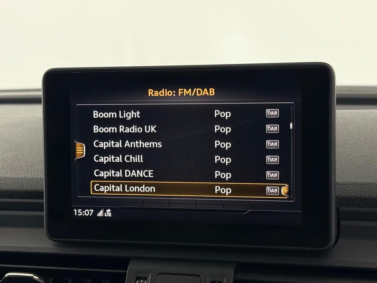 Audi Q5 thumbnail Infotainment System