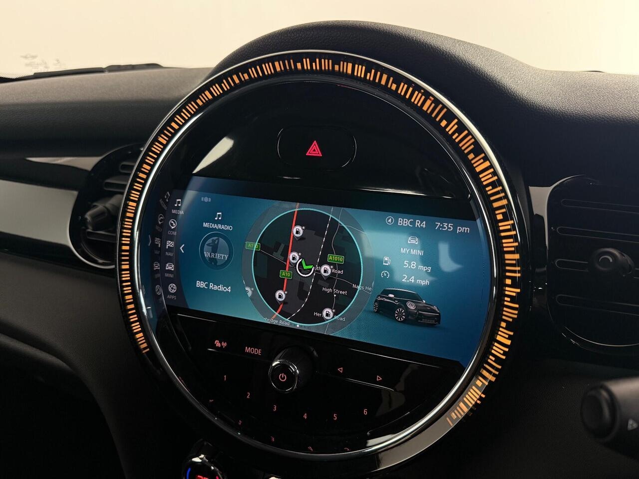 MINI Hatch thumbnail Interior Front