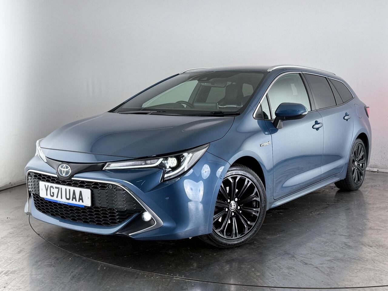 Toyota Corolla thumbnail Front Left
