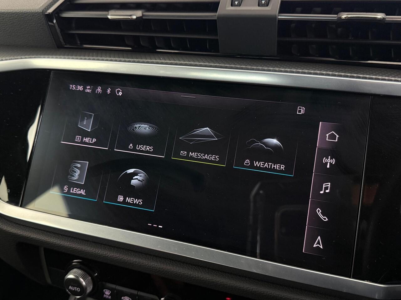 Audi Q3 thumbnail Infotainment System