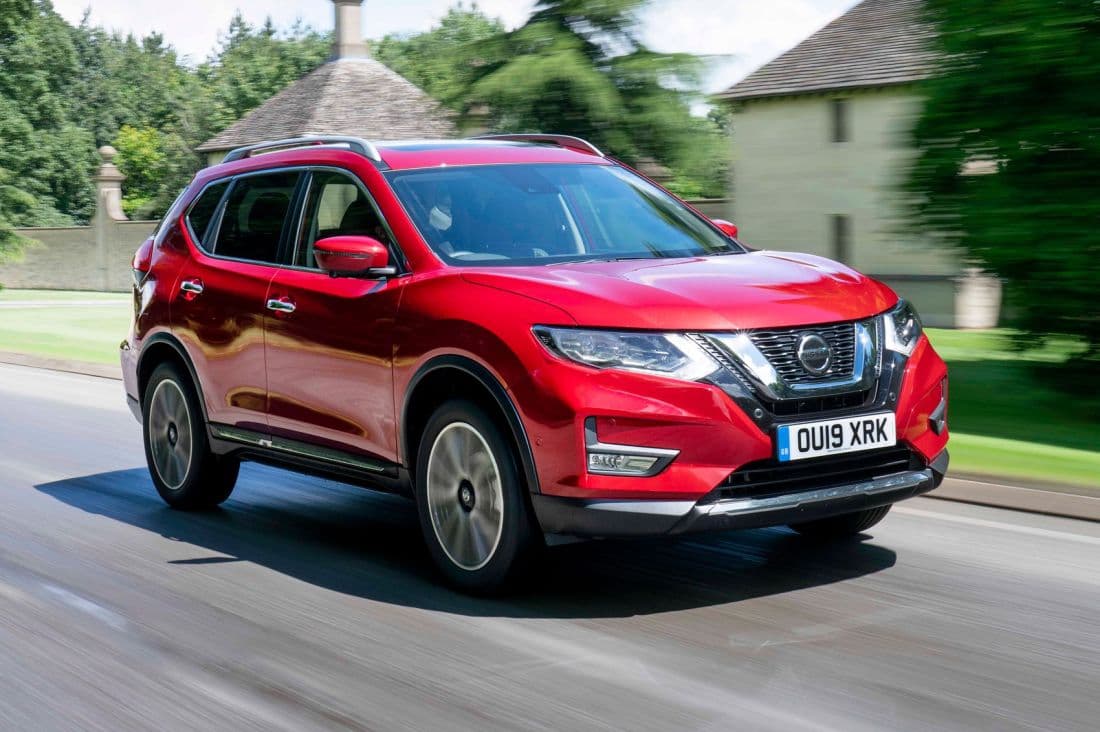 Nissan X-Trail Red nissan-x-trail-red