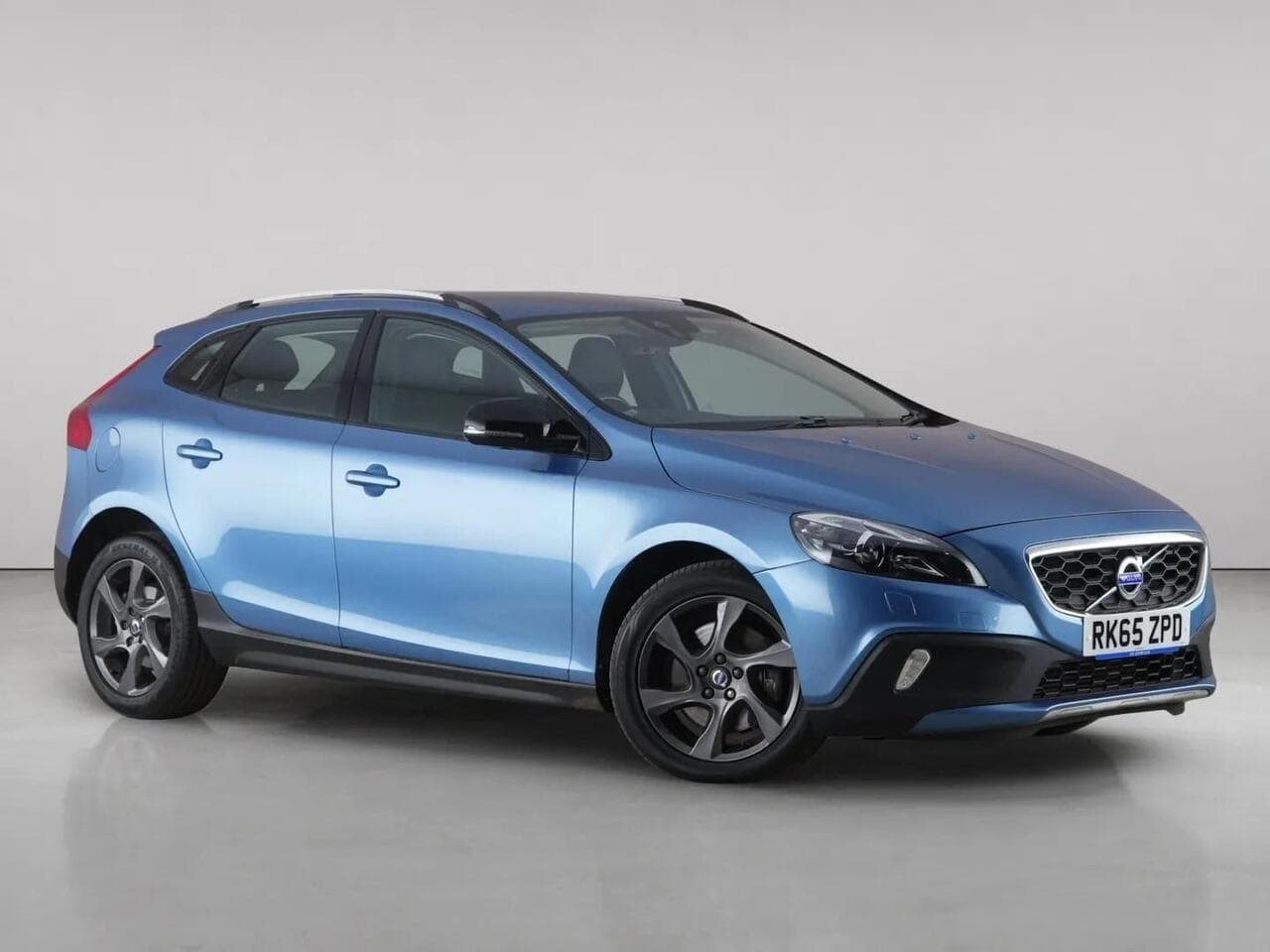 Volvo V40 Cross Country - Volvo V40 Cross Country 2.0 D2 Lux Auto Euro 6 (s/s) 5dr