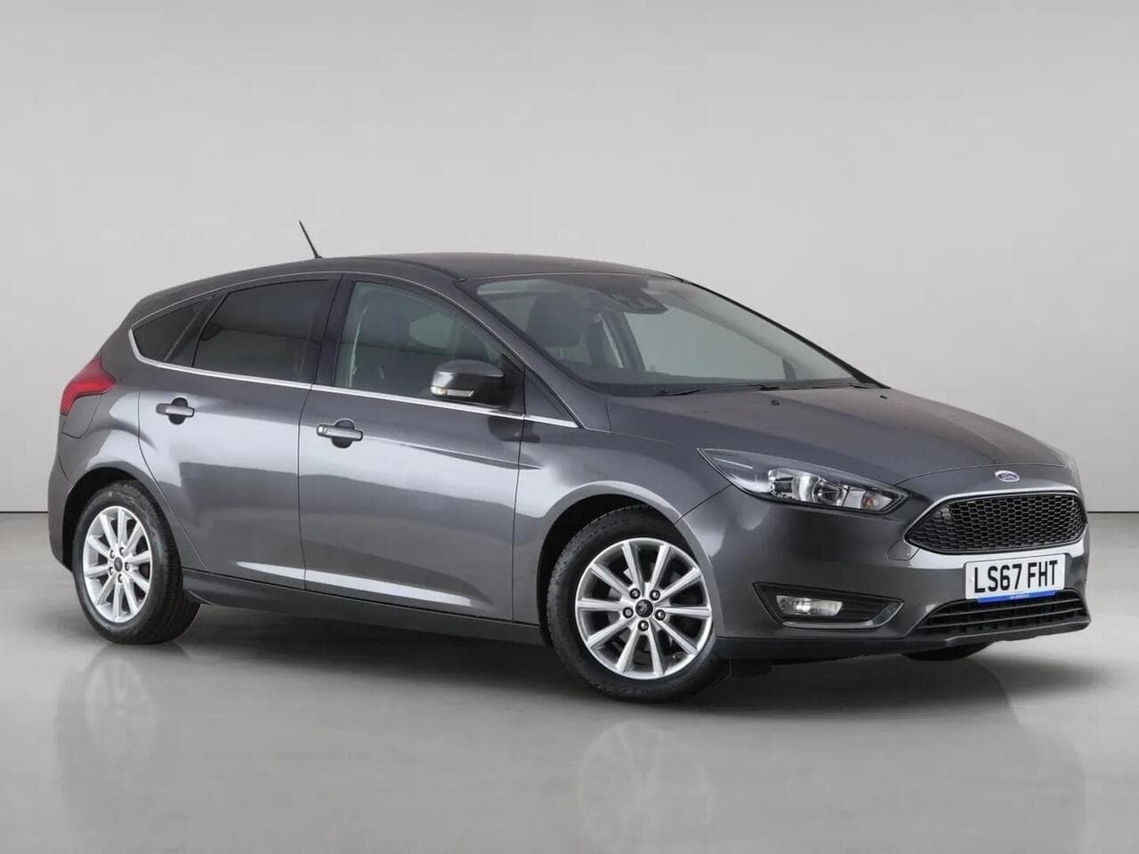 Ford Focus - Ford Focus 1.0T EcoBoost Titanium Auto Euro 6 (s/s) 5dr