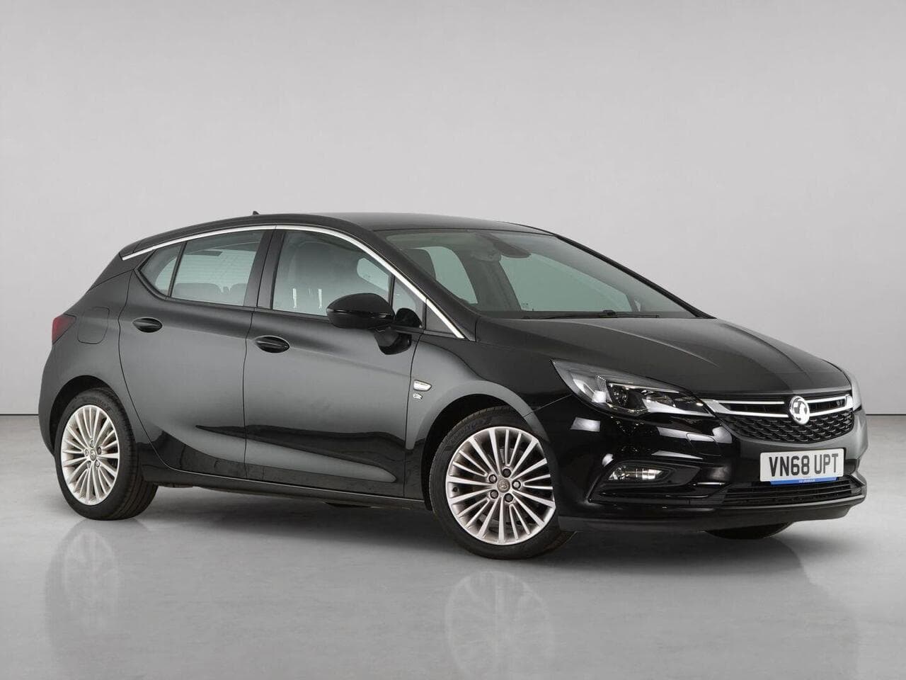 Vauxhall Astra - Vauxhall Astra 1.6i Turbo GPF Elite Nav Hatchback 5dr Petrol Manual Euro 6 (s/s) (200 ps)