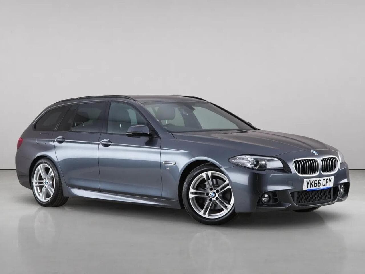 BMW 5 Series - BMW 5 Series 2.0 520d M Sport Touring Auto Euro 6 (s/s) 5dr