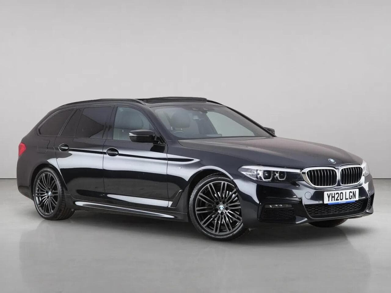 BMW 5 Series - BMW 5 Series 2.0 520d MHT M Sport Touring Auto xDrive Euro 6 (s/s) 5dr