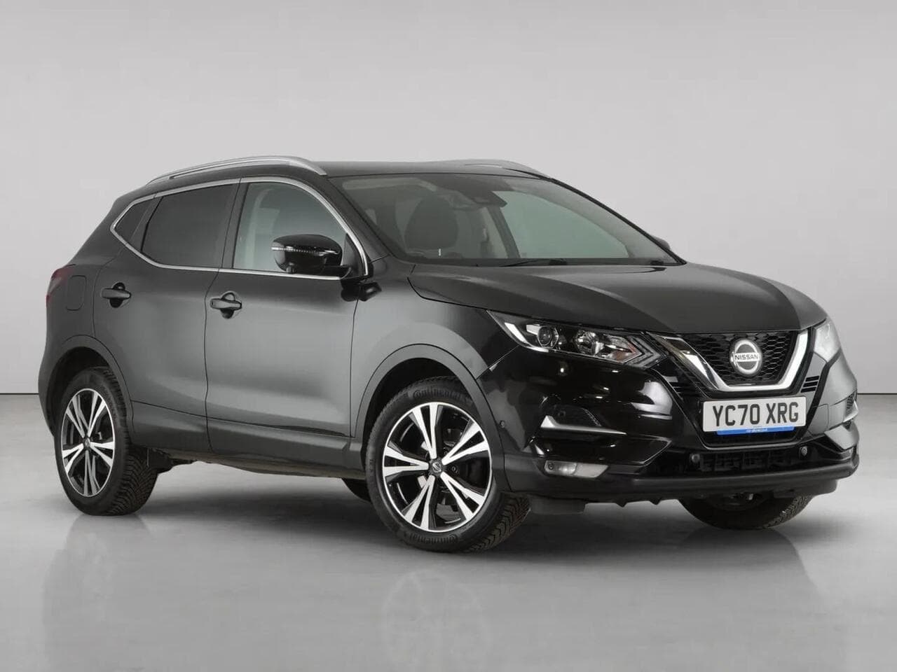 Nissan Qashqai - Nissan Qashqai 1.3 DIG-T N-Connecta SUV 5dr Petrol Manual Euro 6 (s/s) (140 ps)