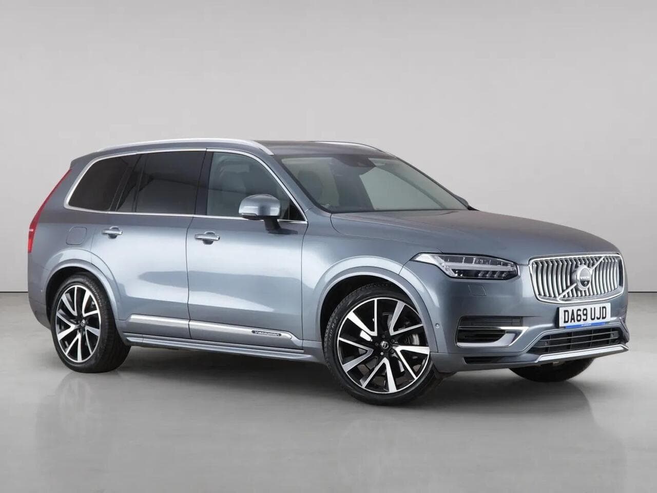 Volvo XC90 - Volvo XC90 2.0h T8 Twin Engine 11.6kWh Inscription Pro Auto 4WD Euro 6 (s/s) 5dr