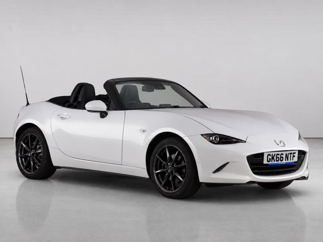 Mazda MX-5 - Mazda MX-5 2.0 SKYACTIV-G Sport Nav Convertible 2dr Petrol Manual Euro 6 (160 ps)
